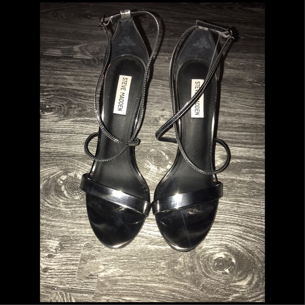 Steve Madden Sattire Strappy Metallic Heels EUC